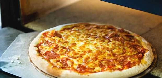Italianos brigam por pizzas preparadas em fornos elétricos