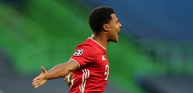 Quem é que vai levar a Champions? Lewa ou o Adulto Ney?