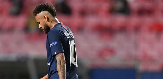 Bayern de Lewandowski leva a melhor sobre o apagado Neymar