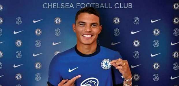 Após deixar o PSG, zagueiro Thiago Silva assina contrato ...