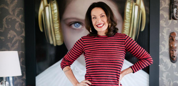 Listras: Carolina Ferraz usa looks confortáveis e ...