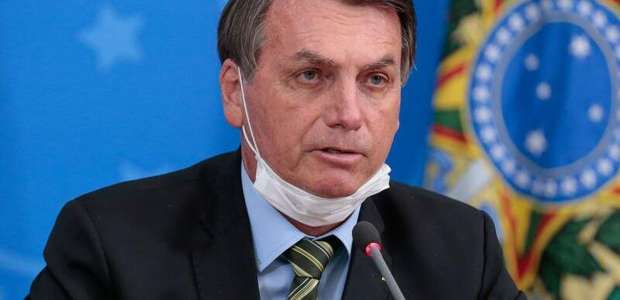 Fala antivacina de Bolsonaro troca certeza por dúvida