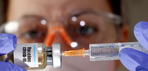 Governo tem poder para impor vacina; STF discute tema