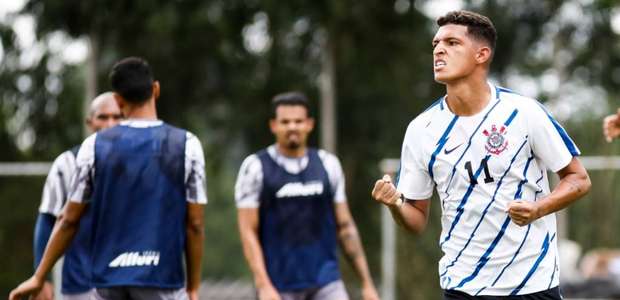 Em estreia de Danilo, sub-23 do Corinthians empata com ...