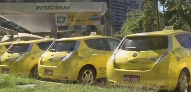 Carros elétricos já formam frota de táxis em SP e RJ