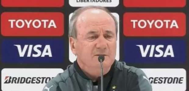 Levir minimiza eliminação do Atlético-MG: "fomos superiores"