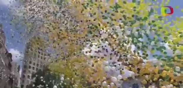 Balões colorem o céu de SP para despedir um ano de crise