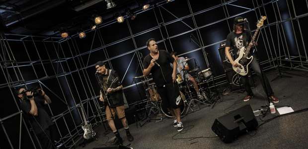 "Chuva nas calcinhas" - Comunidade Nin-Jitsu no Estúdio Showlivre 2017