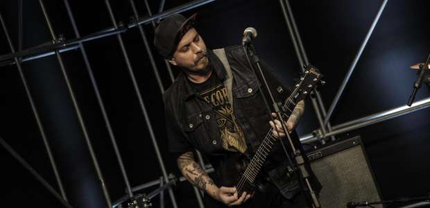 Prêmios, álbuns lançados e os fãs - Comunidade Nin-Jitsu no Estúdio Showlivre 2017