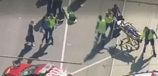 Carro atropela pedestres na Austrália e deixa 19 feridos