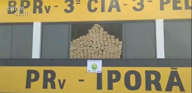 Homem é preso com 200 quilos de maconha em carro na PR 323 em Iporã