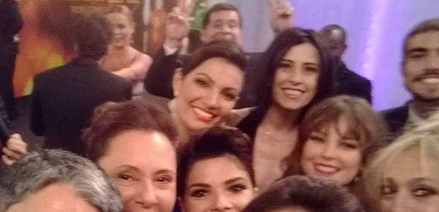 Globais "imitam" selfie do Oscar e viram piada na web