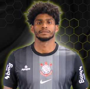 Hugo Souza rebate críticas com títulos: "Não preciso provar nada"