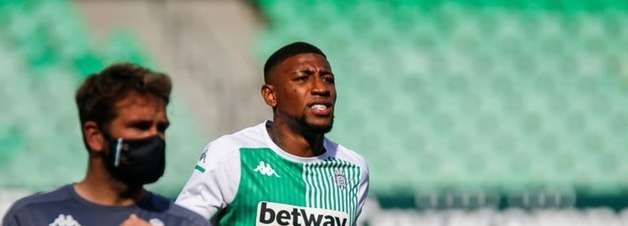 Barcelona exerce opção por Emerson e confirma integração do lateral da seleção