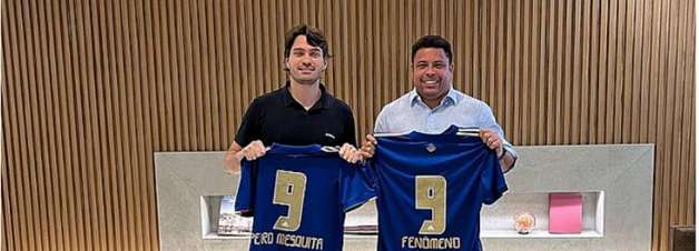 Ronaldo anuncia acordo para comprar o Cruzeiro