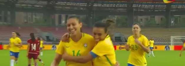 Seleção feminina bate México por 3 a 0 na Copa CFA