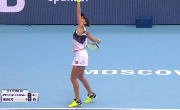 TÊNIS: WTA Moscou: Bencic vence a final sobre Pavlyuchenkova (3-6, 6-1, 6-1)