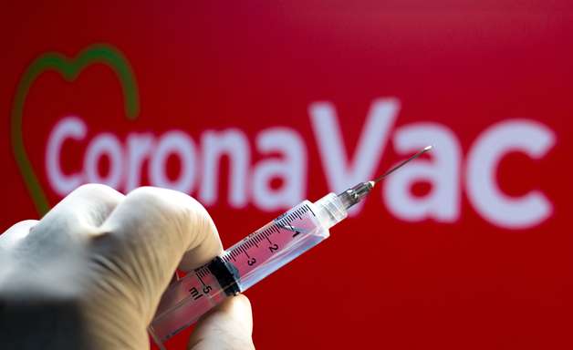 CoronaVac: O que representa a aprovação pela OMS?