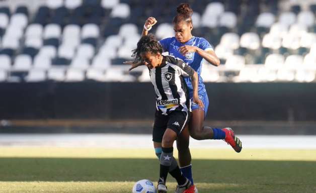 Botafogo leva gol no fim, empata com o São José e perde chance de disparar contra o Z4 do BR Feminino