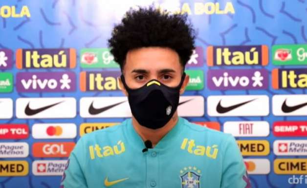 Na Seleção Olímpica, Claudinho revela 'profecia' da mãe sobre convocação e diz que vive 'um sonho'