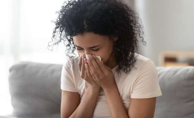 Rinite alérgica: o que é, causas, tratamentos