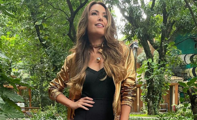 Patricia Poeta mostra como vestir dourado com estilo de dia