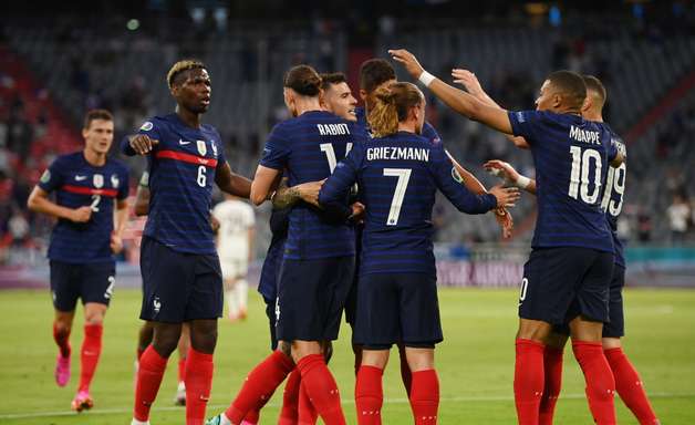 França vence Alemanha e larga na frente no 'grupo da morte'