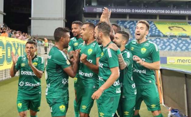 Cuiabá bate Sport e sonha com vaga na Libertadores
