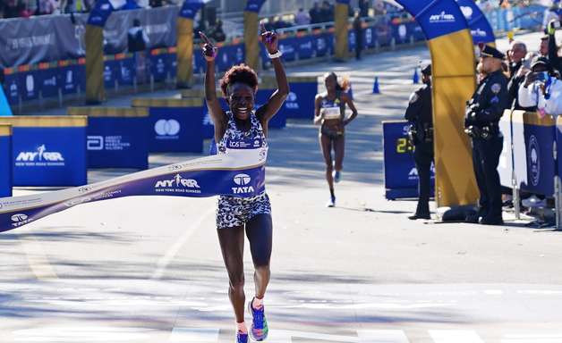Queniana vence Maratona de Nova York e faz história