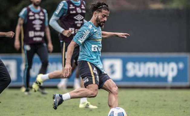 Primeiro atacante contratado pelo Guarani para 2022 deve ser Lucas Venuto