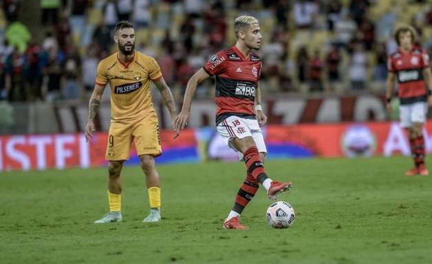 Flamengo apresenta proposta para comprar Andreas Pereira