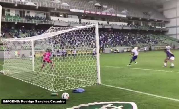 CRUZEIRO: Filipe Machado volta a marcar após mais de um ano afastado dos gramados devido a complicações da Covid-19