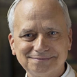 Vaticano divulga 1ª foto oficial do papa Leão XIV; confira