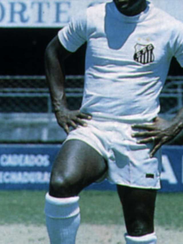 Filmes com Pelé: relembre participações do Rei do Futebol no