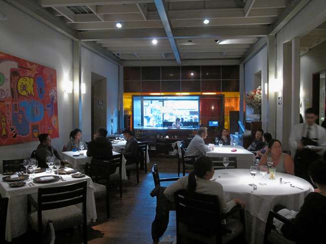 O restaurante Astrid y Gastón, do renomado chef peruano Gastón Acurio, foi considerado o 35º melhor do mundo em 2012 pela revista britânica "Restaurant"
