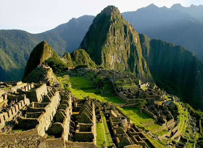 A cidade pré-colombiana de Machu Picchu é um dos maiores símbolos do Império Inca e atrai turistas do mundo todo. Por isso, ir ao Peru e sequer cogitar uma visita a esse paraíso arqueológico é quase impensável. Partindo de Lima, é possível fazer o passeio em apenas um fim de semana. Veja como
