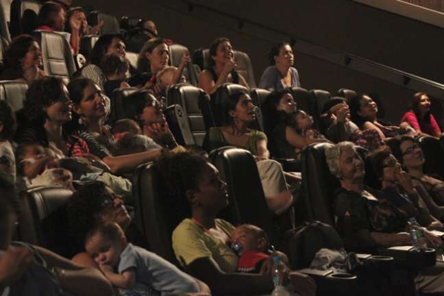 O CineMaterna promove sessões destinadas a mães e bebês de até 18 meses