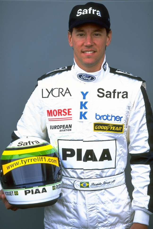 <p>Com passagens por Footwork, Lola e Tyrrell, Ricardo Rosset retorna à Porsche Cup para tentar repetir título de 2010</p>
