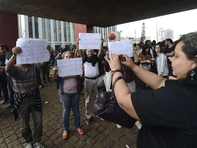 <p>Os professores da rede estadual de São Paulo se anteciparam à mobilização nacional e decidiram entrar em greve na última sexta</p>