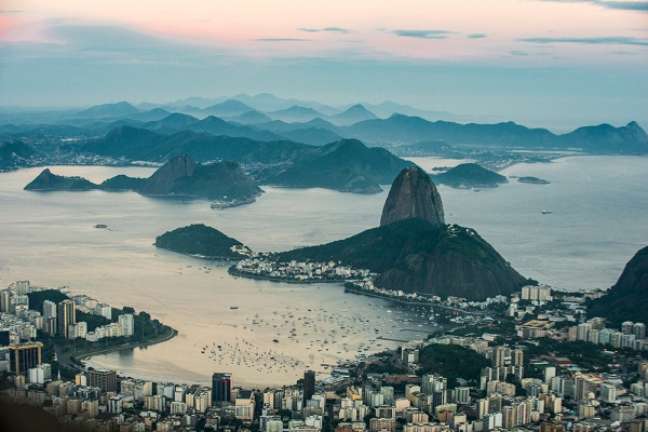 <p>O Rio de Janeiro, &uacute;nica cidade brasileira entre as mais caras para turistas, ocupa o 11&ordm; lugar no ranking. Com di&aacute;rias em hot&eacute;is quatro estrelas que podem custar R$ 632 - quase R$ 100 mais caro do que em Londres, um pacote para duas pessoas sai por R$ 855.</p>