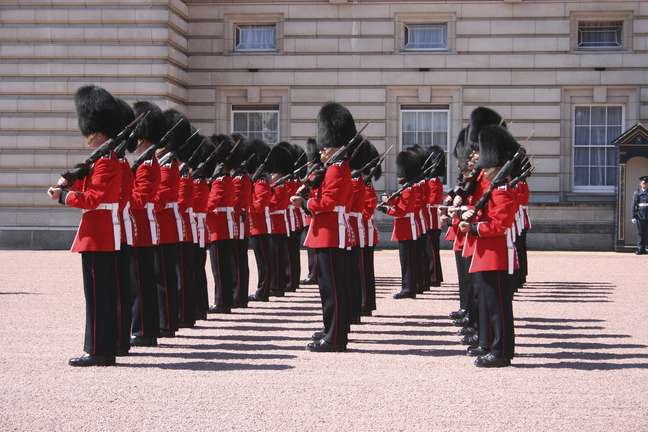 <p>A Troca de Guardas do Palácio de Buckingham decepciona os turistas</p><p> </p>