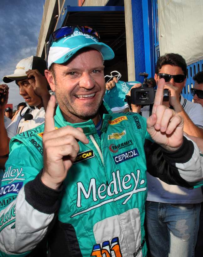 <p>Atualmente na Stock Car, Barrichello pode ter uma despedida da Fórmula 1 no GP do Brasil deste ano</p>