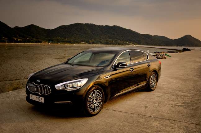 Kia quoris 2014
