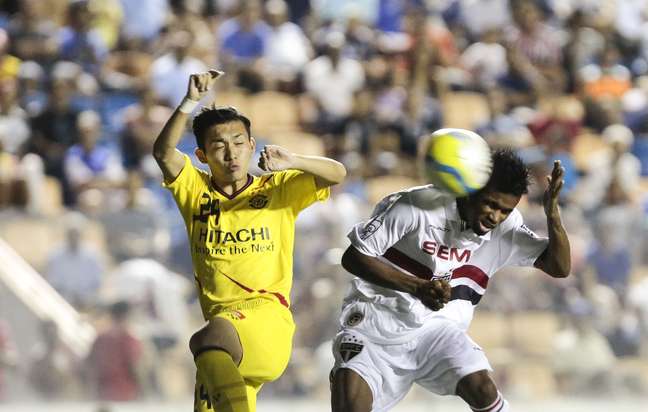 Kashiwa surpreendeu São Paulo em Barueri e arrancou empate
