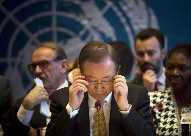 Ban Ki-moon, secretário-geral da ONU, abriu a reunião e, Genebra que busca uma solução para a guerra na Síria