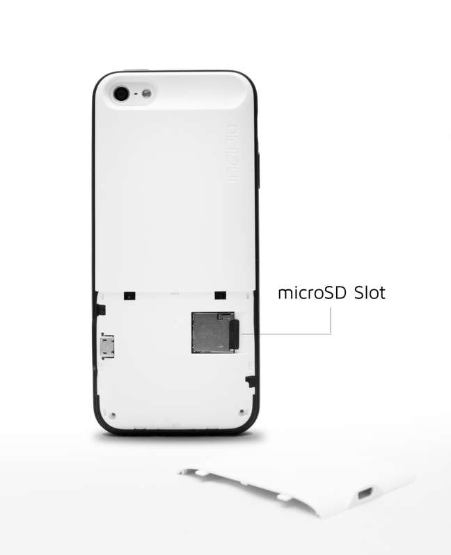 Capa externa com estrada microSD para iPhone, que permite conectar o smartphone ao TrustChip