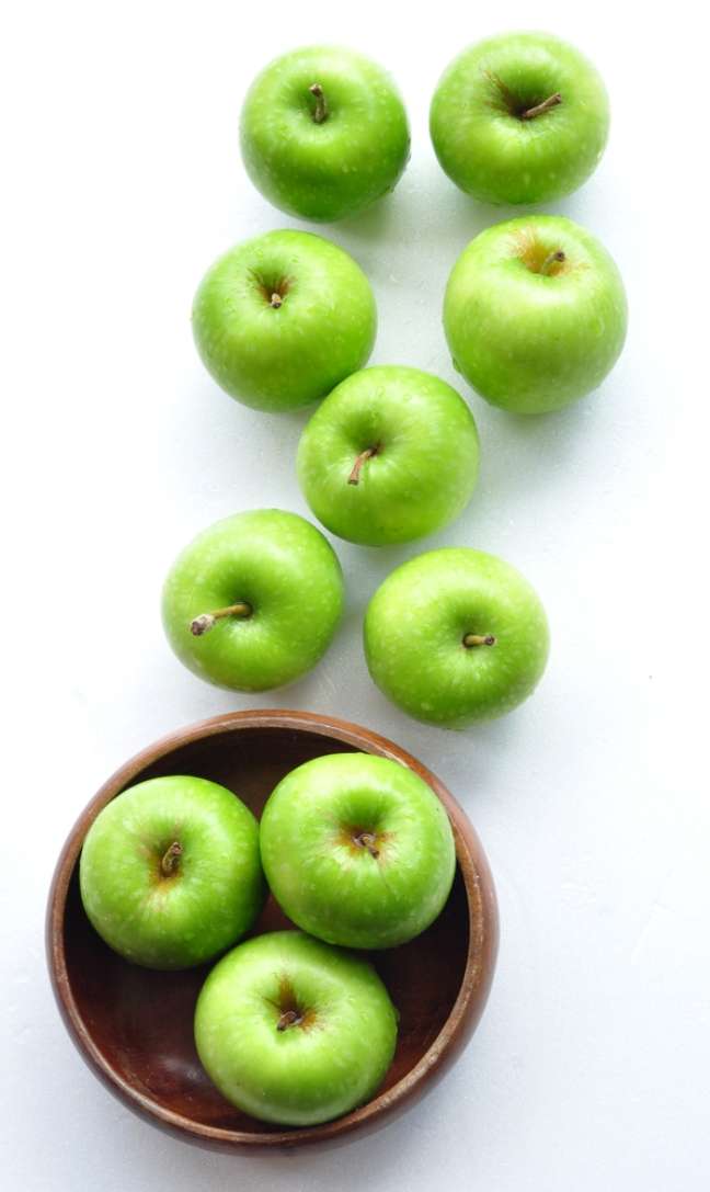 A maçã-verde possui minerais importantes para o crescimento e desenvolvimento das crianças e adolescentes