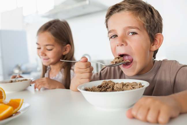 O cereal matinal (foto) e a quinoa são ricos em fibras, fundamentais para uma alimentação saudável