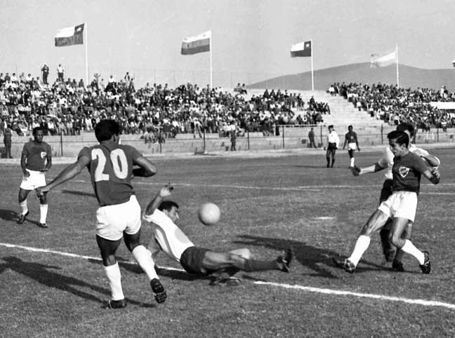 Antonio Rada (camisa 20) participou da Copa do Mundo de 1962