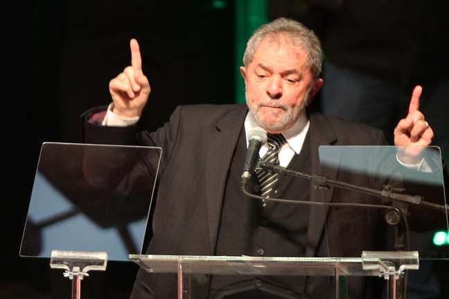 <p>Lula minimizou os protestos</p>
